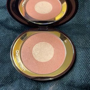 Charlotte Tilbury blush